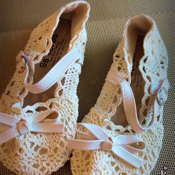 Little Girl canvas shoes - Picture 2 of 2